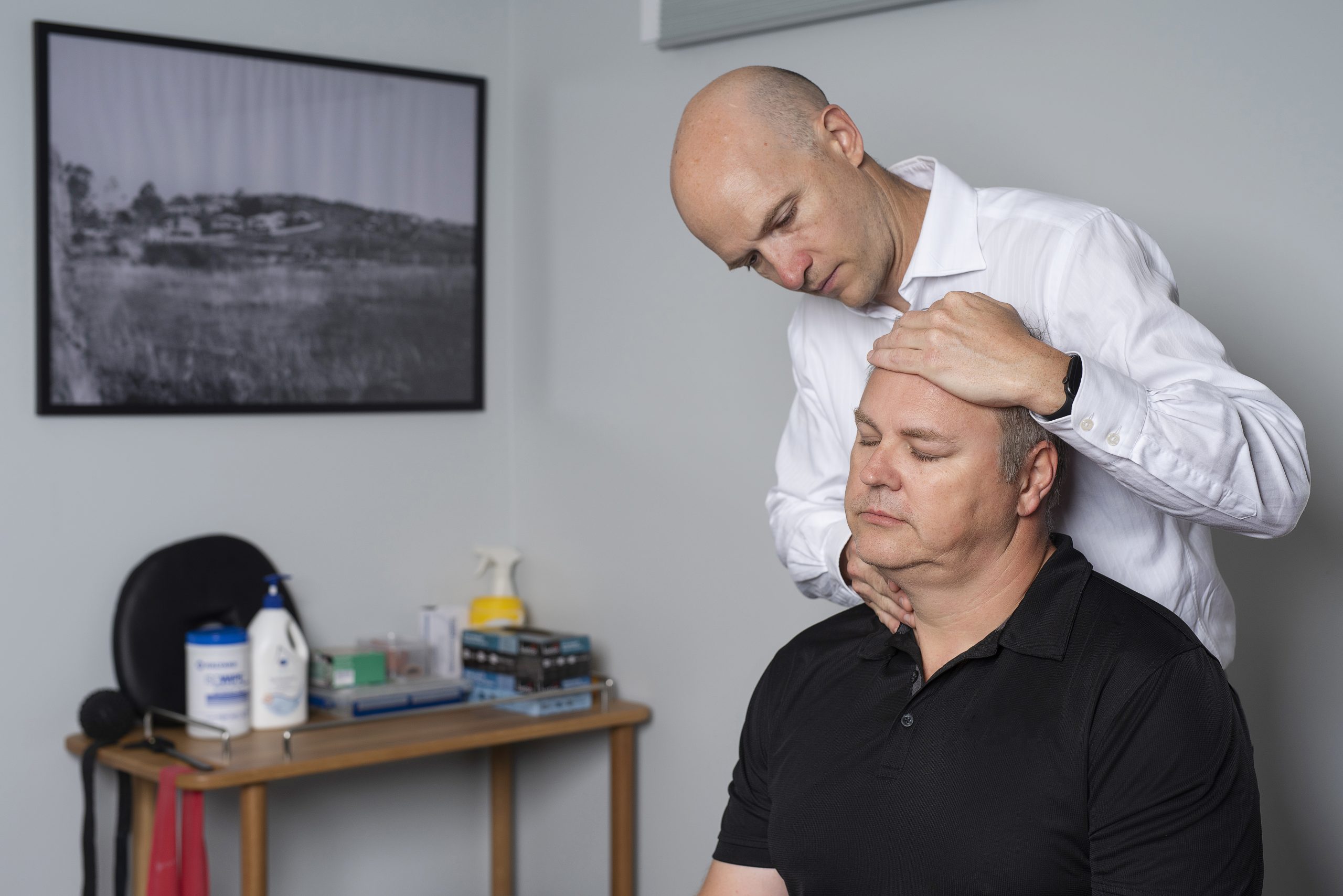 Headache Neck and Jaw physio treating whiplash patient